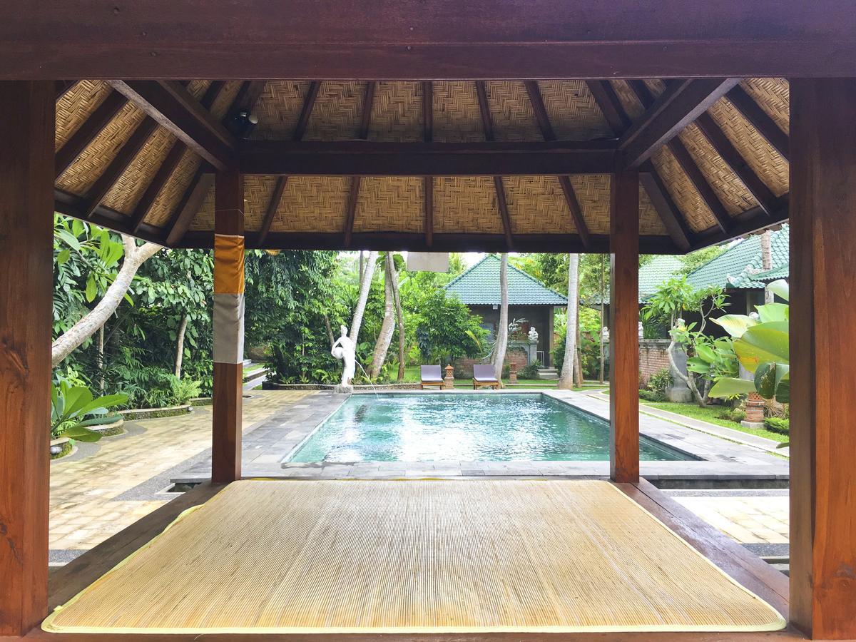Wana Ukir Ubud Buitenkant foto